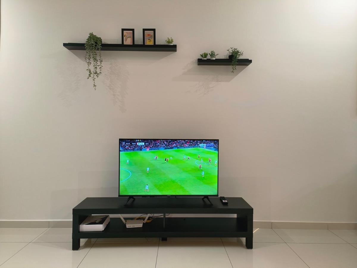 2Br Luxury Rooftop Swimming Pook Homestay@Georgetown@10Pax - 无敌美景两房民宿 Kültér fotó