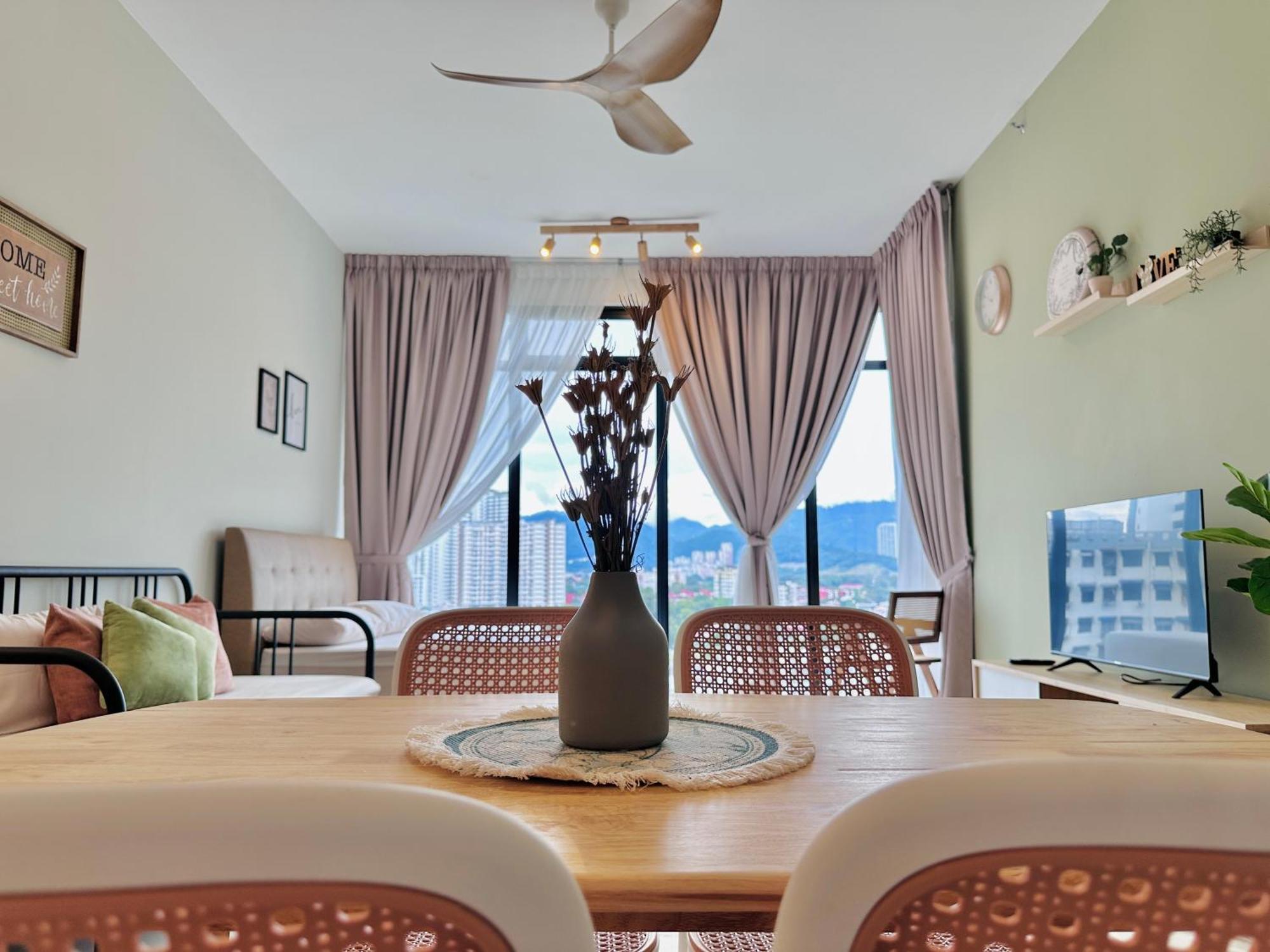 2Br Luxury Rooftop Swimming Pook Homestay@Georgetown@10Pax - 无敌美景两房民宿 Kültér fotó