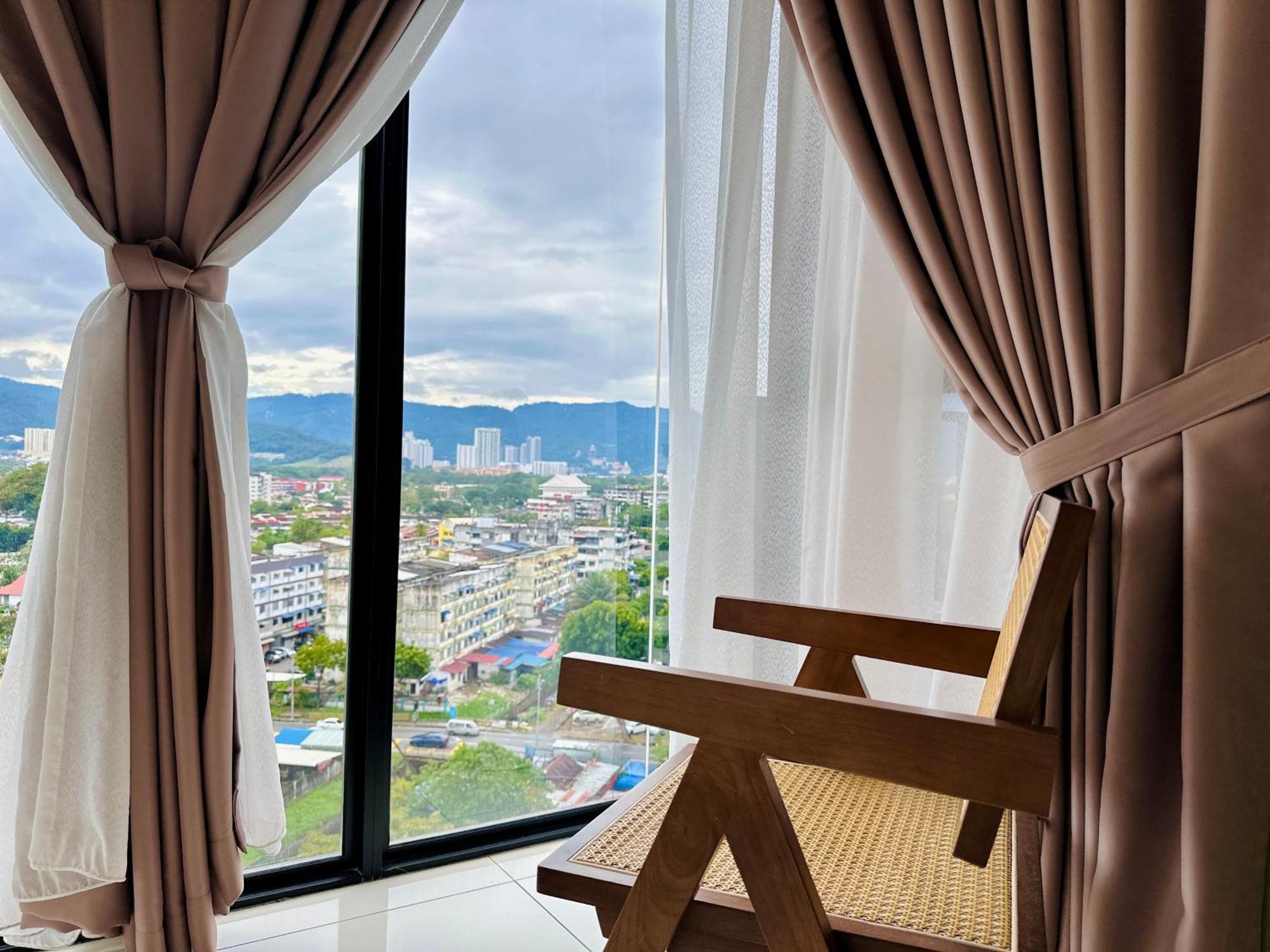 2Br Luxury Rooftop Swimming Pook Homestay@Georgetown@10Pax - 无敌美景两房民宿 Kültér fotó