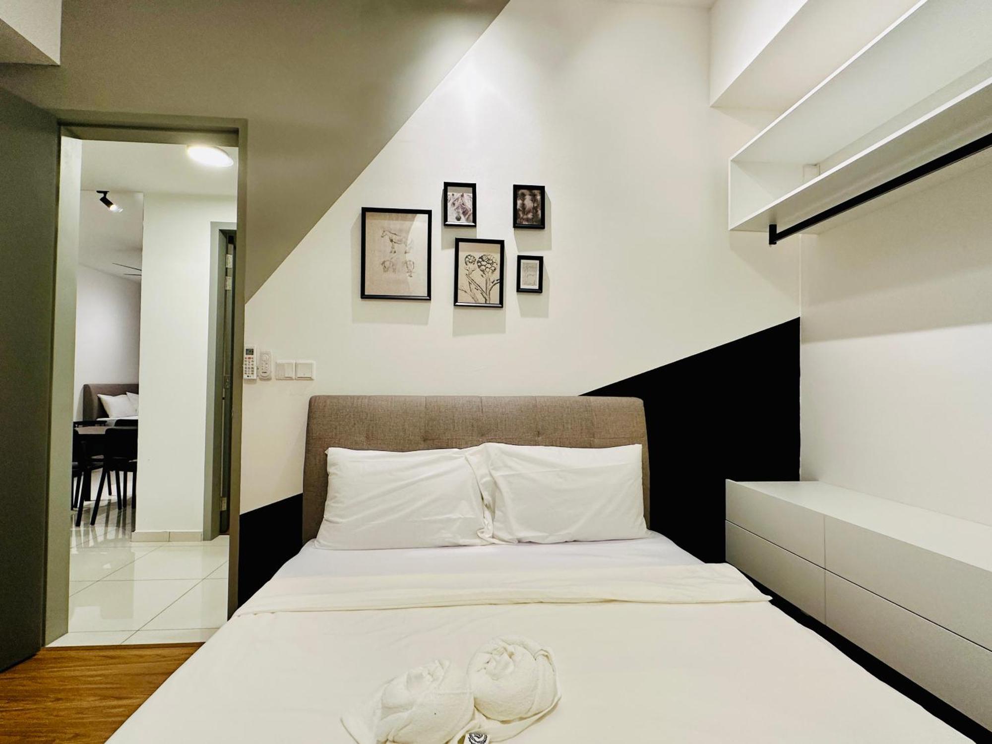 2Br Luxury Rooftop Swimming Pook Homestay@Georgetown@10Pax - 无敌美景两房民宿 Kültér fotó